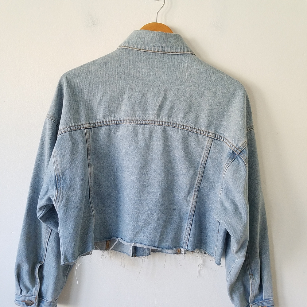 Modern Citizen Cropped Boxy Raw Hem Blue Light Wash Jacket Size Large - Picture 8 of 10
